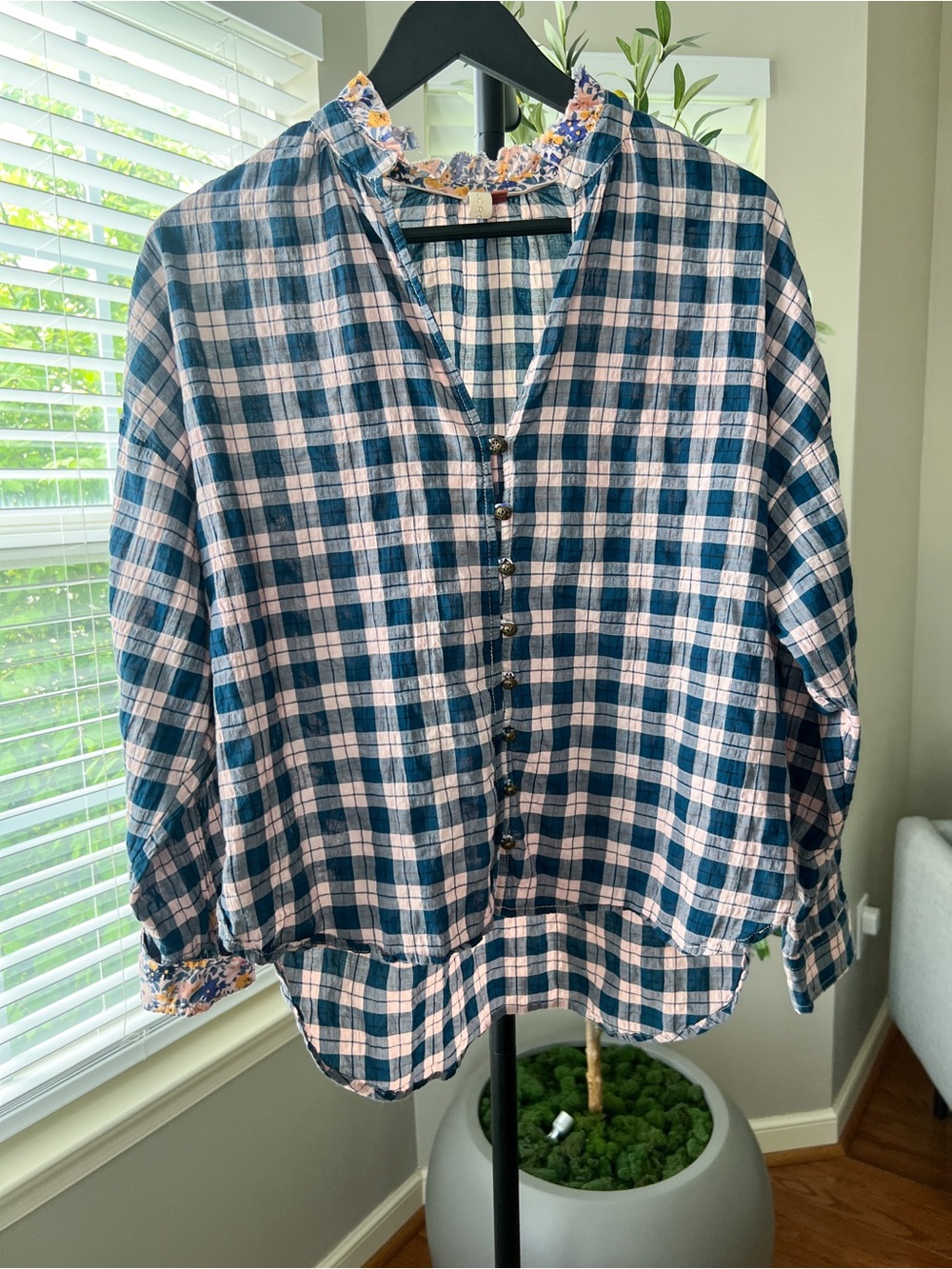 Pilcro Anthropologie Blouse
Womens S Plaid Button Down
Long Sleeve Tavi Shirt